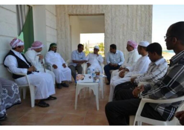 الشيخ سالم أحمد بلحمر يطلع على نشاط مؤسسة حضرموت لمكافحة السرطان”أمل”