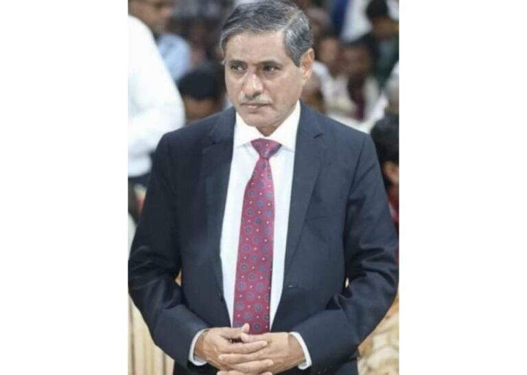 محافظ حضرموت يحيي جهود مؤسسة حضرموت لمكافحة السرطان للتوعية بالشهر الوردي